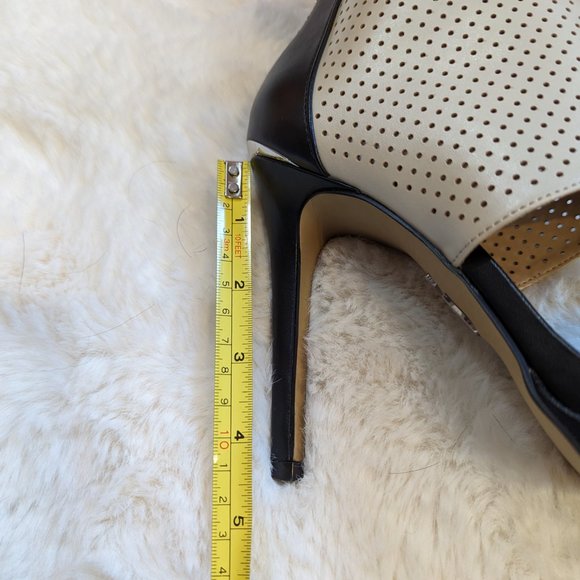 Juicy Couture sandals, size 7 - Picture 8 of 12